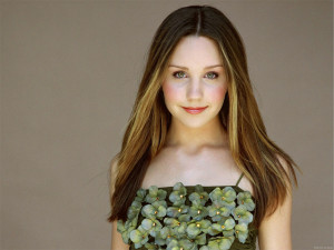 Amanda Bynes 08 HD Wallpaper