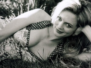 Heather Graham 05 HD Wallpaper