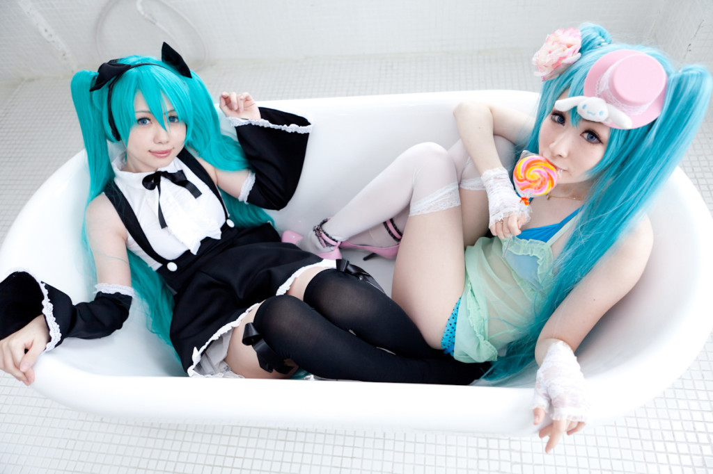 Beautiful Hatsune Miku Cosplay Wallpaper