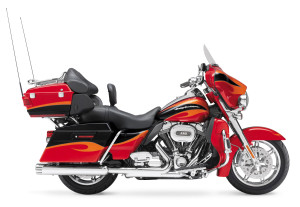 Harley Davidson FLHTCUSE8 CVO Wallpaper