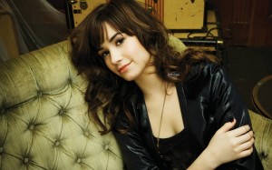 Demi Lovate Full Wallpaper HD