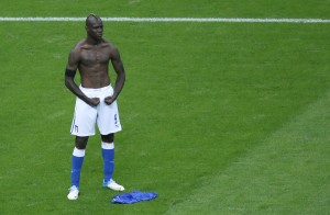 Download Balotelli Hulk Wallpaper