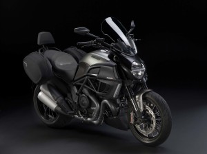 Ducati Diavel Strada 2013 Wallpaper HD