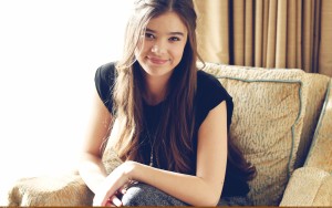 Hailee Steinfeld Wallpaper HD