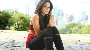 Vanessa Hudgens Wallpaper